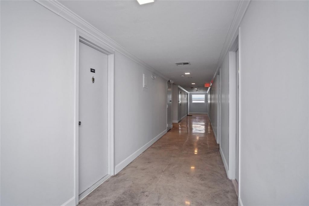 3212 NE 12th Street, Unit 203, Pompano Beach, FL 33062 Photo