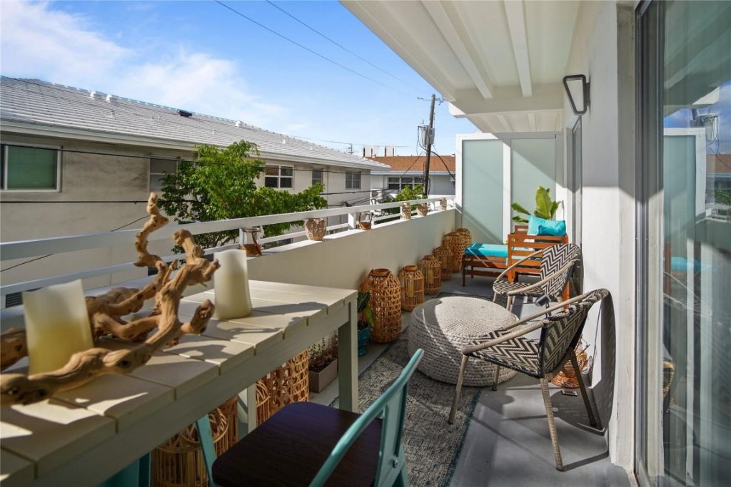 3212 NE 12th Street, Unit 203, Pompano Beach, FL 33062 Photo