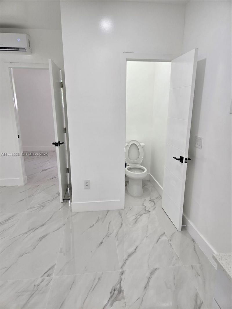 987 NE 145, Unit B, North Miami, FL 33161 Photo