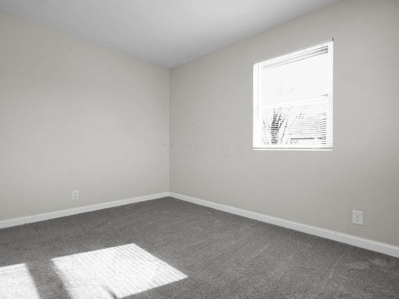 124 Buckeye Circle, Columbus, OH 43217 Photo 17