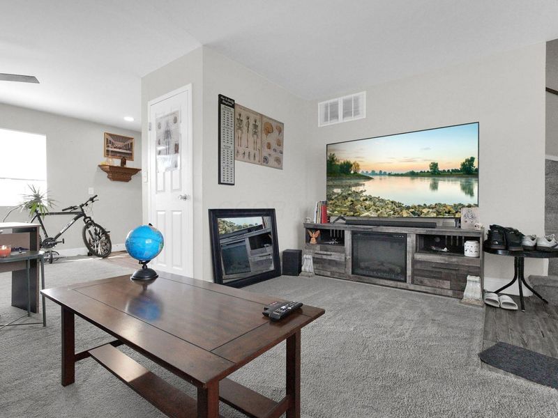 124 Buckeye Circle, Columbus, OH 43217 Photo 6