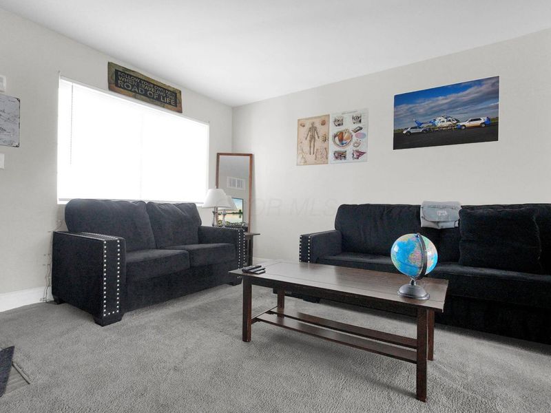 124 Buckeye Circle, Columbus, OH 43217 Photo 7