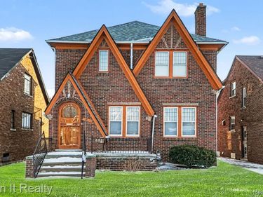 17522 San Juan Drive, Detroit, MI 48221