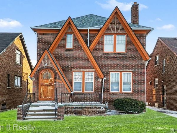 17522 San Juan Drive, Detroit, MI 48221