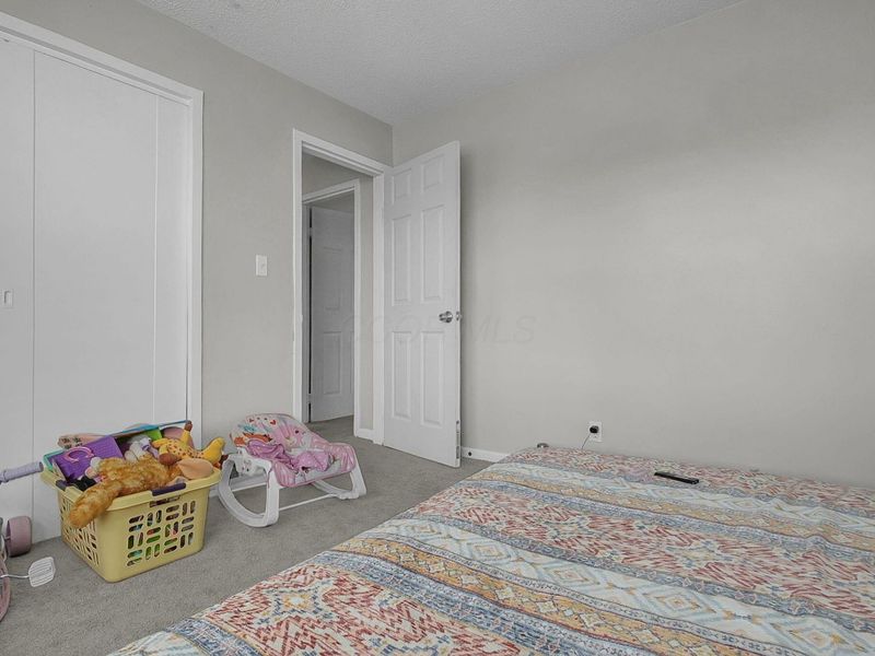 129 Buckeye Circle, Columbus, OH 43217 Photo 10