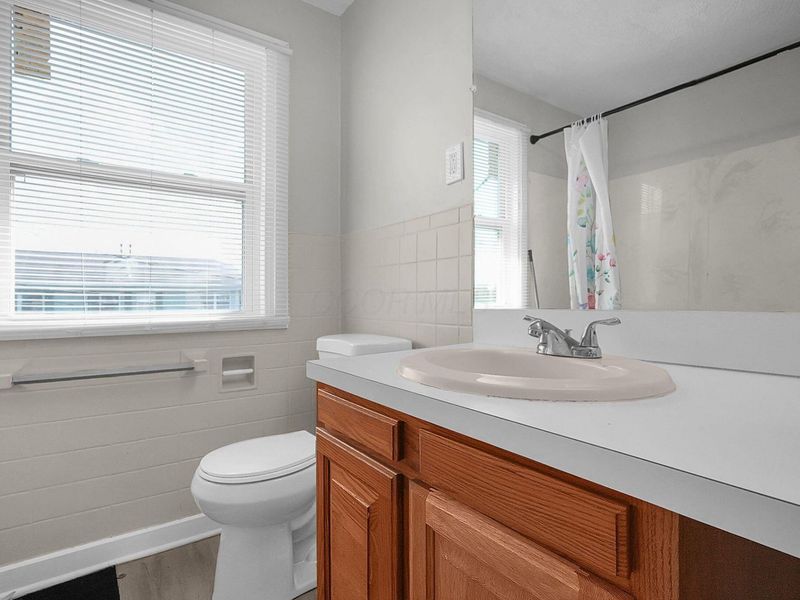 129 Buckeye Circle, Columbus, OH 43217 Photo 11