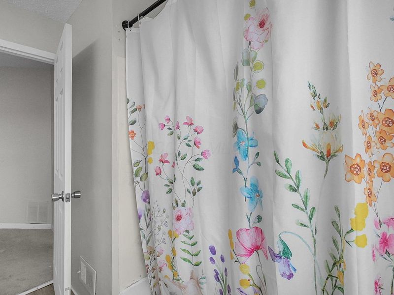 129 Buckeye Circle, Columbus, OH 43217 Photo 12