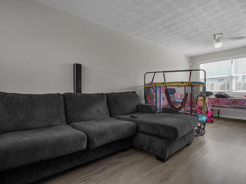 129 Buckeye Circle, Columbus, OH 43217 Photo 15