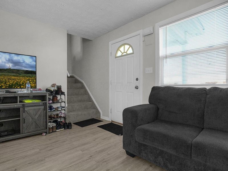 129 Buckeye Circle, Columbus, OH 43217 Photo 16