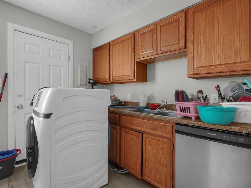 129 Buckeye Circle, Columbus, OH 43217 Photo 19