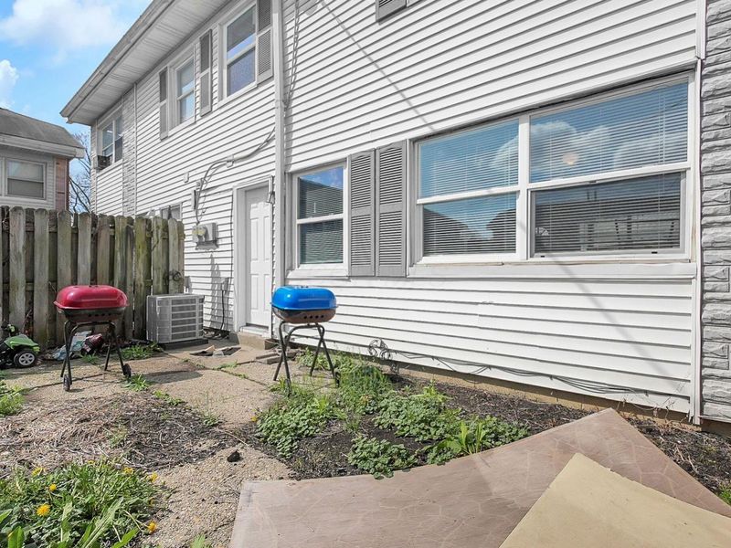 129 Buckeye Circle, Columbus, OH 43217 Photo 23