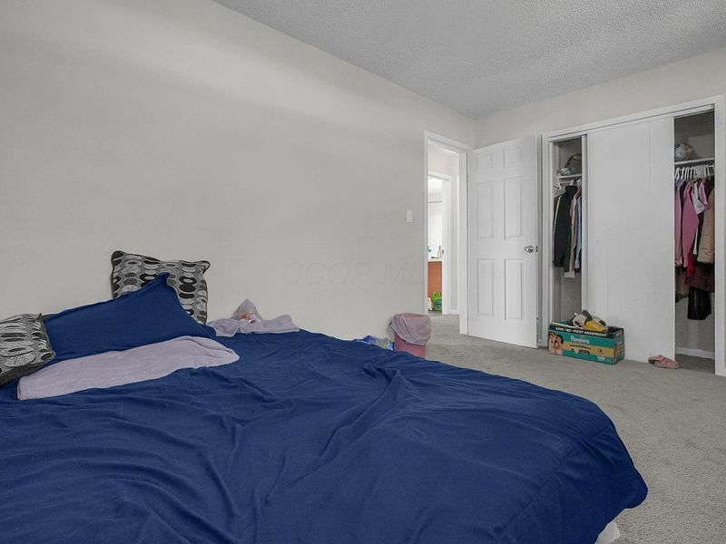 129 Buckeye Circle, Columbus, OH 43217 Photo 8