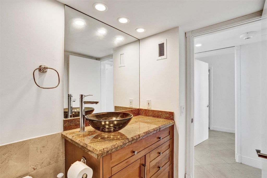 4280 Galt Ocean Drive, Unit 8N, Fort Lauderdale, FL 33308 Photo