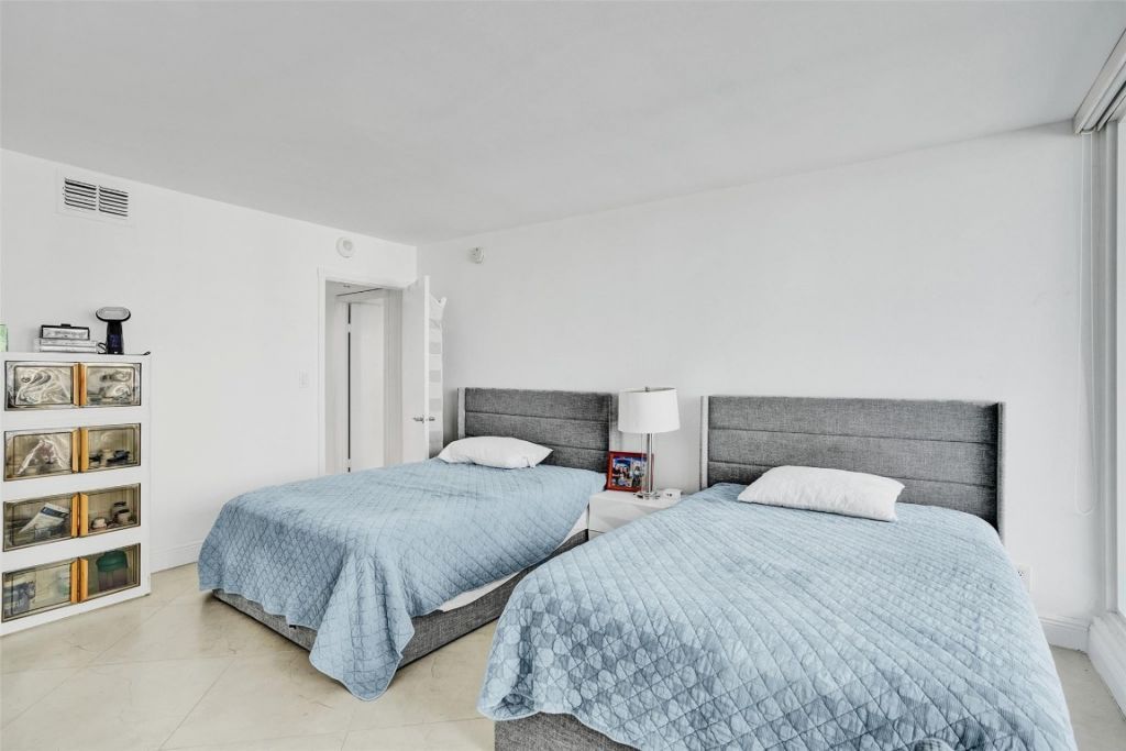 4280 Galt Ocean Drive, Unit 8N, Fort Lauderdale, FL 33308 Photo