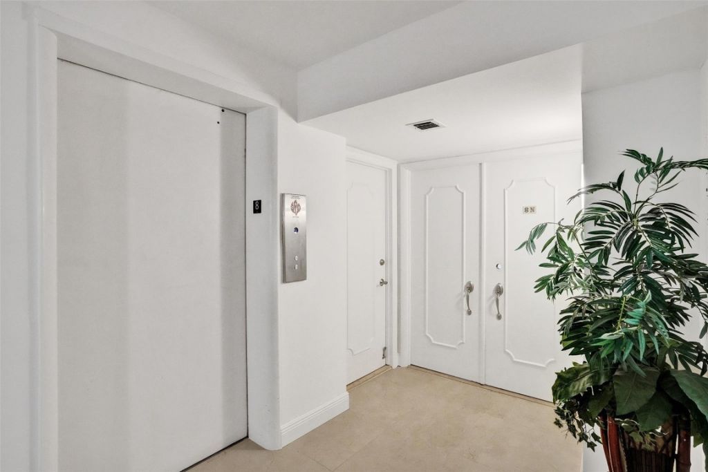 4280 Galt Ocean Drive, Unit 8N, Fort Lauderdale, FL 33308 Photo