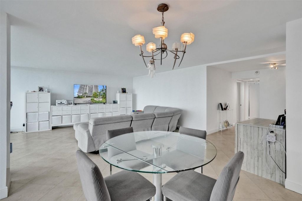 4280 Galt Ocean Drive, Unit 8N, Fort Lauderdale, FL 33308 Photo