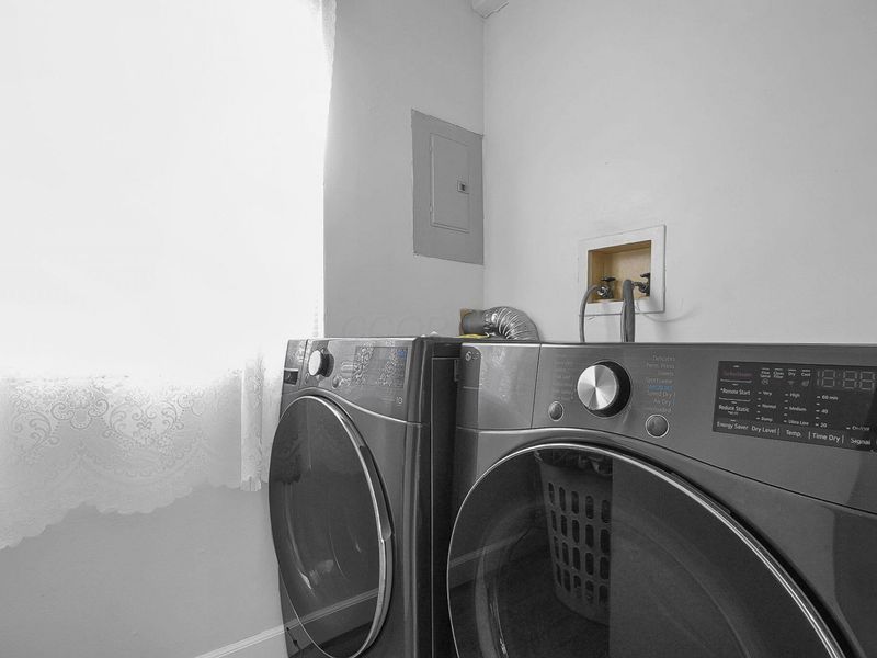 156 Buckeye Circle, Columbus, OH 43217 Photo 14