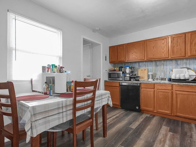 156 Buckeye Circle, Columbus, OH 43217 Photo 8