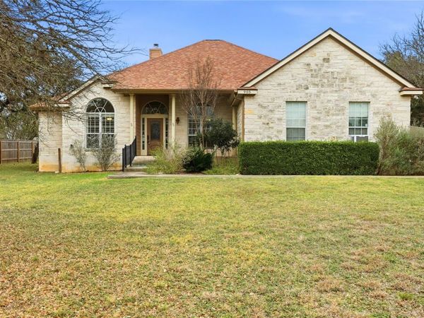 905 Mountain DR, San Marcos, TX 78666