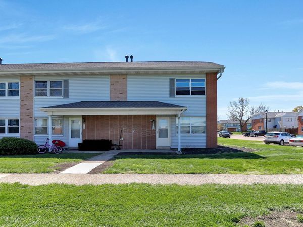219 Buckeye Circle, Columbus, OH 43217