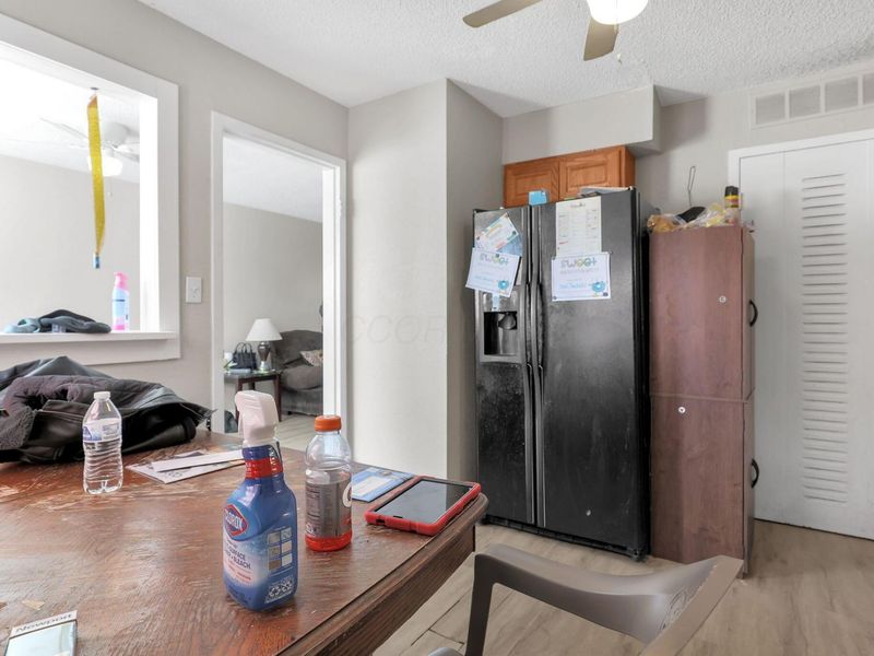 219 Buckeye Circle, Columbus, OH 43217 Photo 10