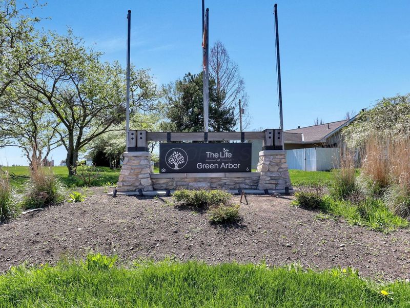 219 Buckeye Circle, Columbus, OH 43217 Photo 23