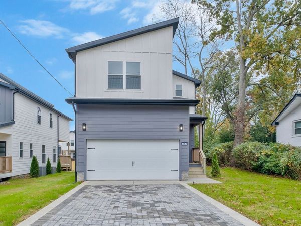 207 Paragon Mills Rd, Nashville, TN 37211