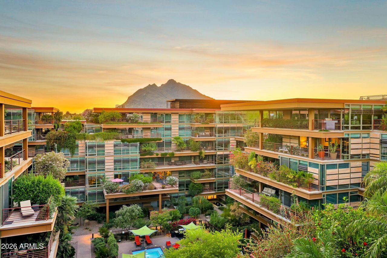 7137 E Rancho Vista Drive, Unit 7008, Scottsdale, AZ 85251 Main Photo