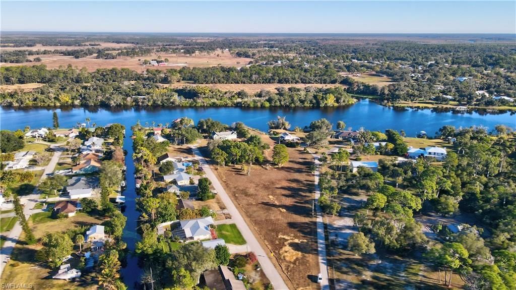 2111 Gardner Ct, Alva, FL 33920 Photo