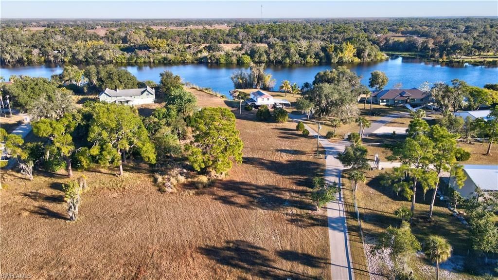 2111 Gardner Ct, Alva, FL 33920 Photo