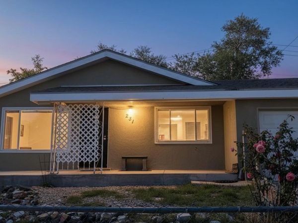 231 56TH Street NW, Albuquerque, NM 87105