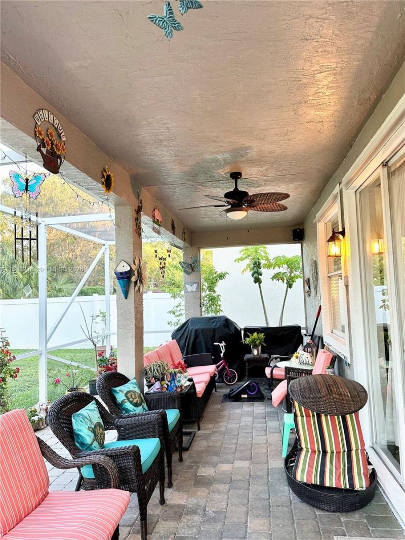 1462 Running Oak Ct, Royal Palm Beach, FL 33411 Photo