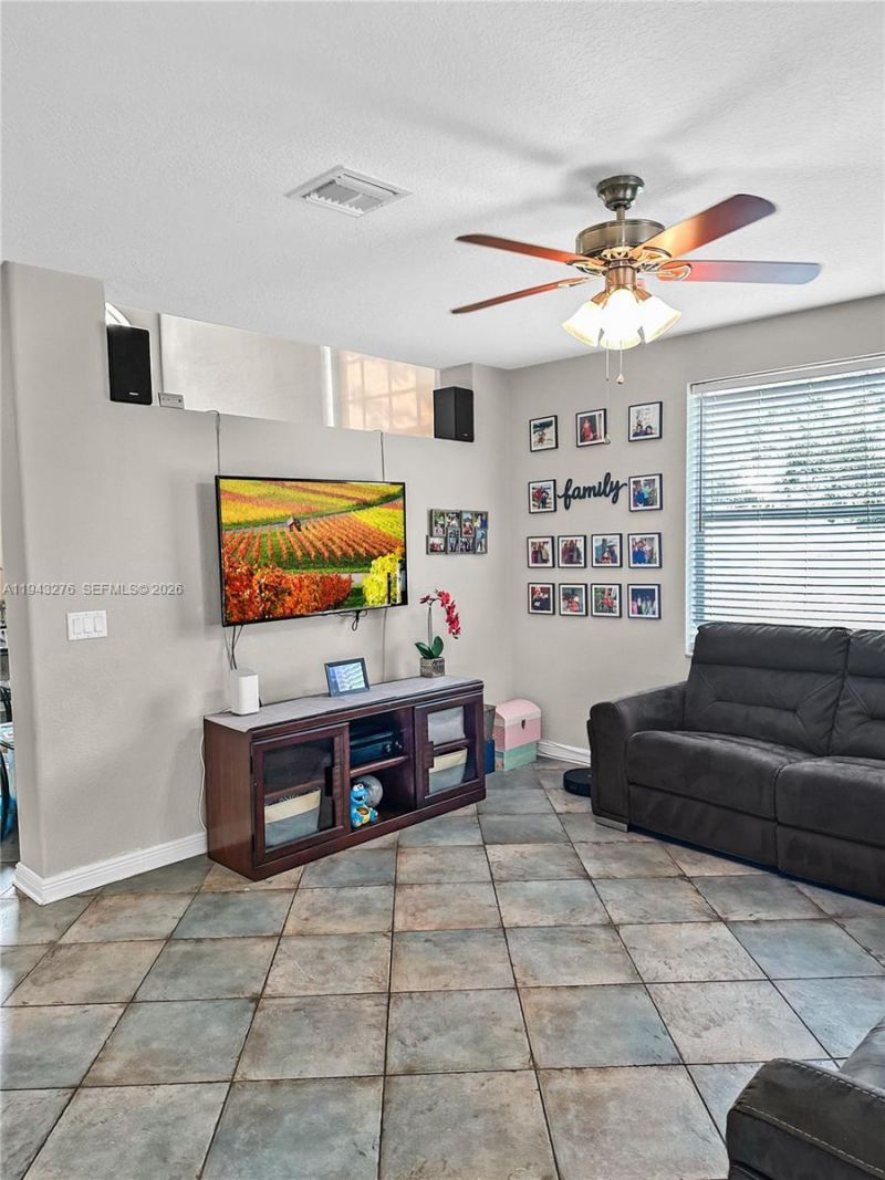 1462 Running Oak Ct, Royal Palm Beach, FL 33411 Photo