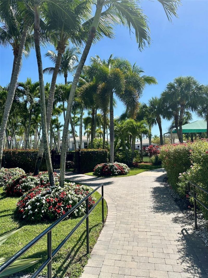 1462 Running Oak Ct, Royal Palm Beach, FL 33411 Photo