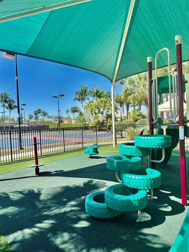 1462 Running Oak Ct, Royal Palm Beach, FL 33411 Photo