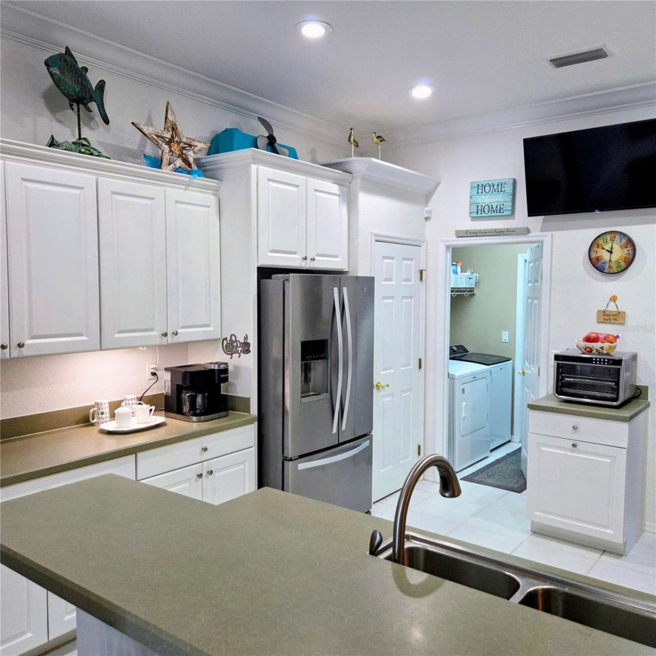 16 Meadowlake Circle S, Lake Placid, FL 33852 Photo