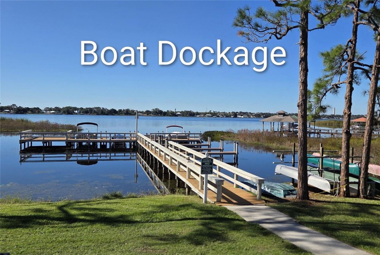 16 Meadowlake Circle S, Lake Placid, FL 33852 Photo