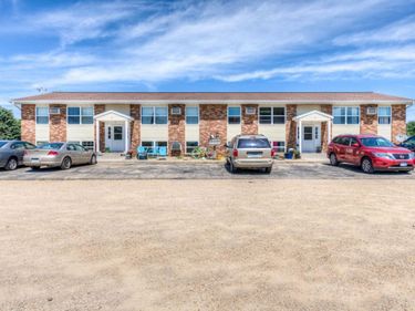 18 NE Schmitz Street , Adams, MN 55909