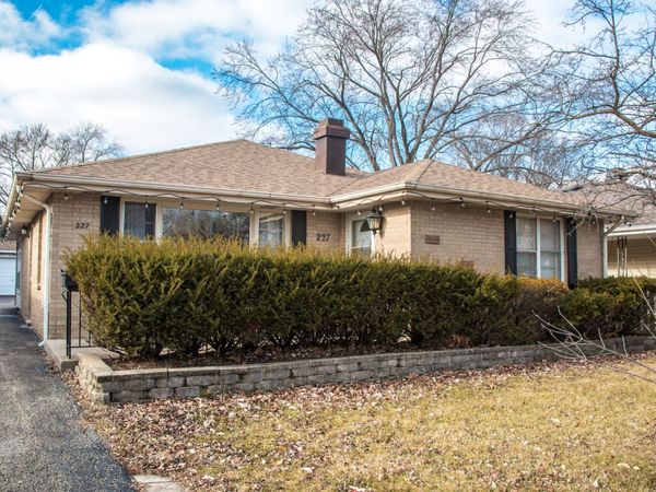 227 N Butterfield Road, Libertyville, IL 60048