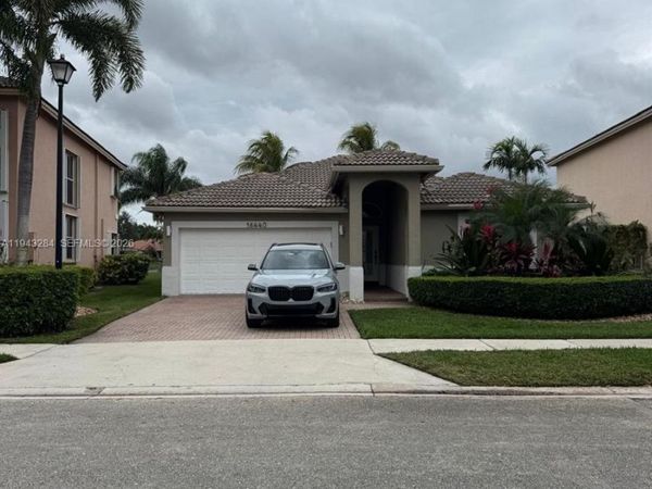 16440 Ruby Lk, Weston, FL 33331