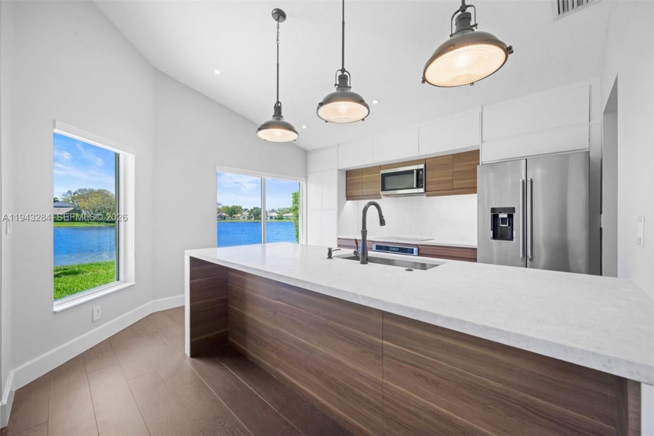 16440 Ruby Lk, Weston, FL 33331 Photo