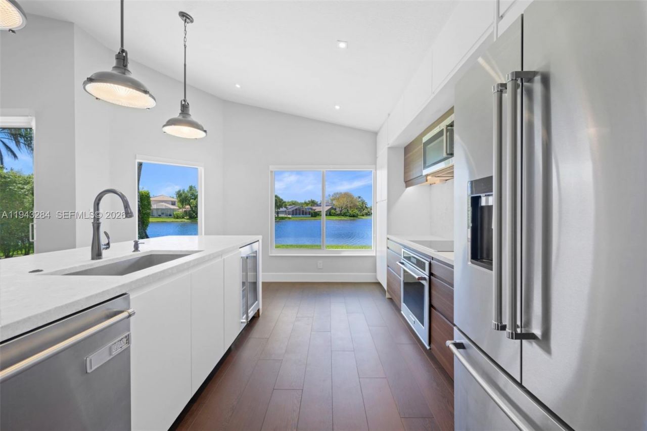16440 Ruby Lk, Weston, FL 33331 Photo