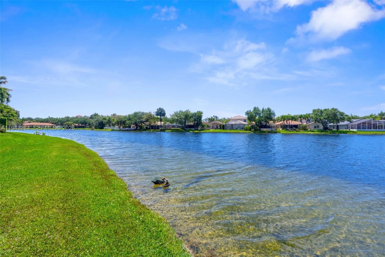 16440 Ruby Lk, Weston, FL 33331 Photo
