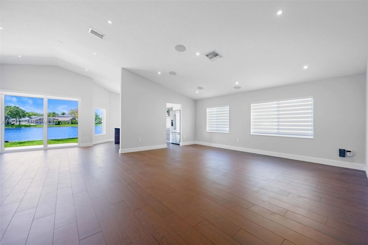 16440 Ruby Lk, Weston, FL 33331 Photo