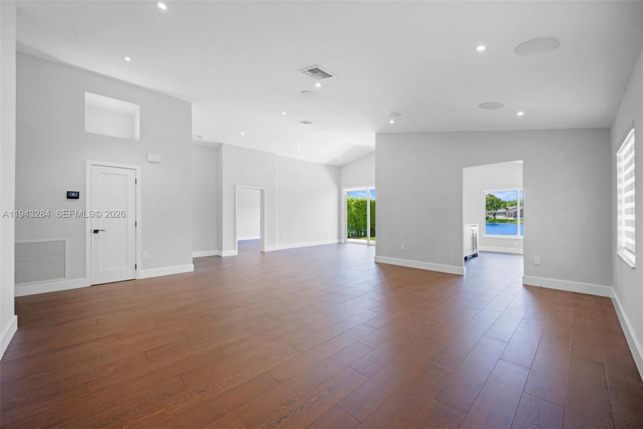 16440 Ruby Lk, Weston, FL 33331 Photo