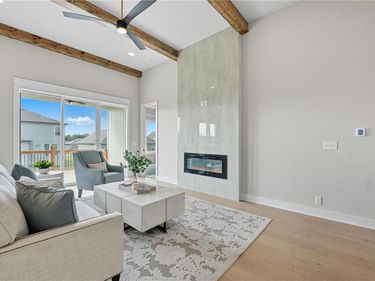 2127 NW killarney Lane, Lee's Summit, MO 64081