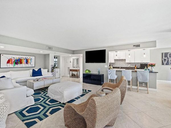 800 E Jeffery Street, Unit 106, Boca Raton, FL 33487