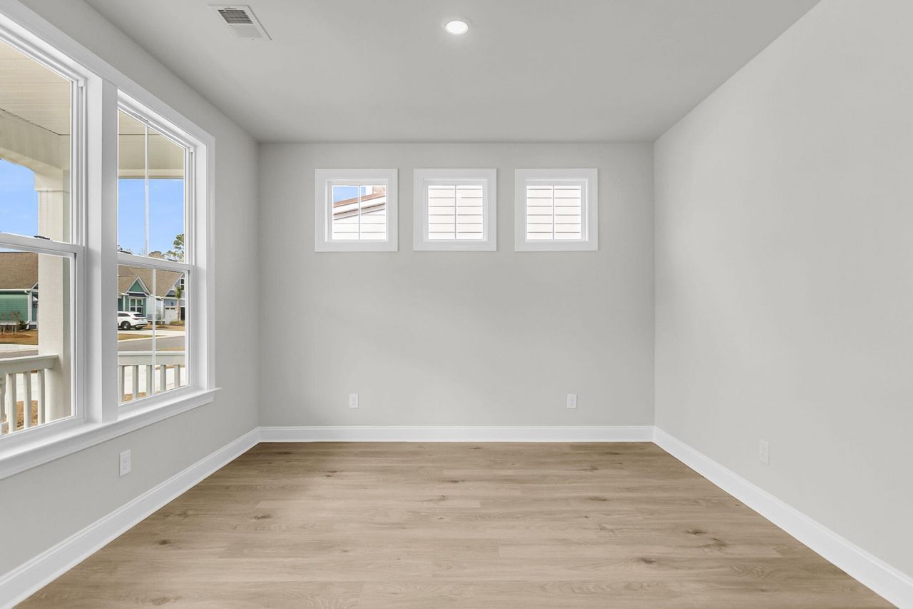 724 Maynard Lane Photo 10