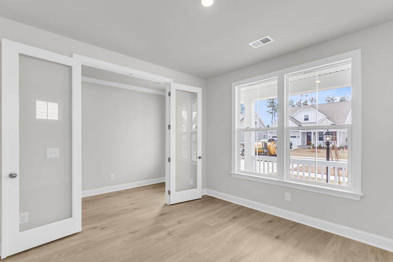 724 Maynard Lane Photo 12