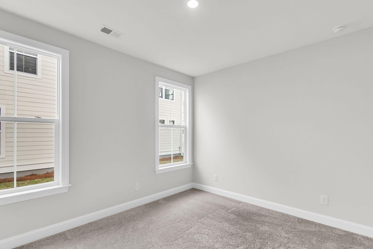 724 Maynard Lane Photo 15